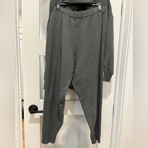 Joe Fresh women’s knit hoodie & pants 2X - Picture 2 of 4